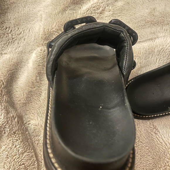 Louis Vuitton Leather Chain-Link Accents Slides - Picture 12 of 16